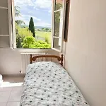 Vakantiehuis Spacious Provencal Near Luberon Oraison