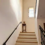 Spacious Provencal Near Luberon