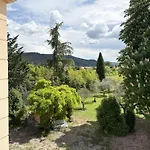 Vakantiehuis Spacious Provencal Near Luberon Oraison